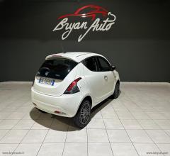 Auto - Lancia ypsilon 1.0 firefly 5p.s&s hyb. eco gold