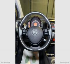 Auto - Toyota aygo 1.0 vvt-i 69 cv 5p. x-black tss