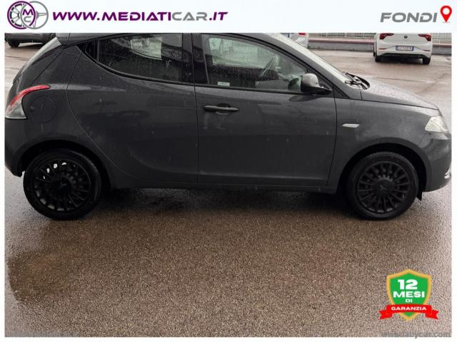 Auto - Lancia ypsilon 1.2 69 cv 5p. gold