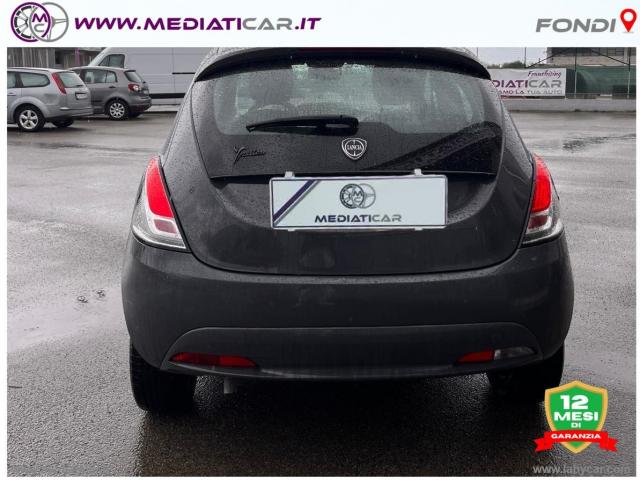 Auto - Lancia ypsilon 1.2 69 cv 5p. gold