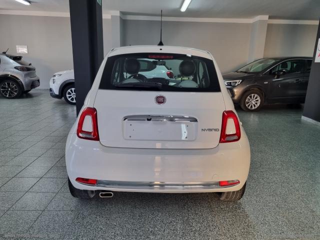 Auto - Fiat 500 1.0 hybrid dolcevita