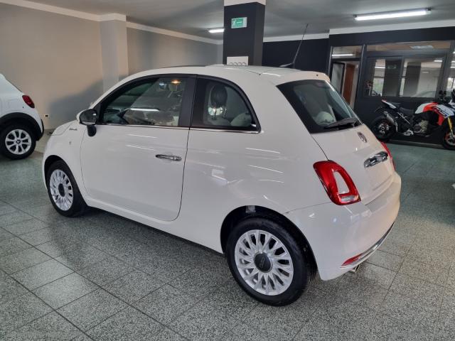 Auto - Fiat 500 1.0 hybrid dolcevita