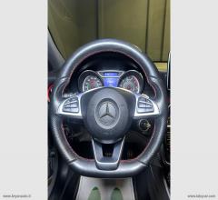 Auto - Mercedes-benz a 45 amg 4matic automatic