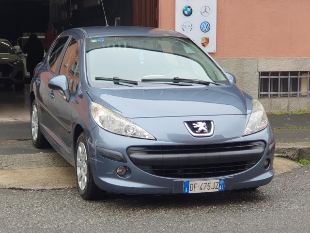 Auto - Peugeot 207 1.4 hdi 70 cv 5p.