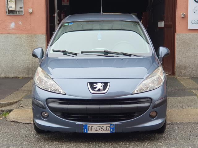 Auto - Peugeot 207 1.4 hdi 70 cv 5p.