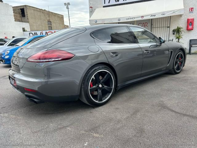 Auto - Porsche panamera 4.8 gts