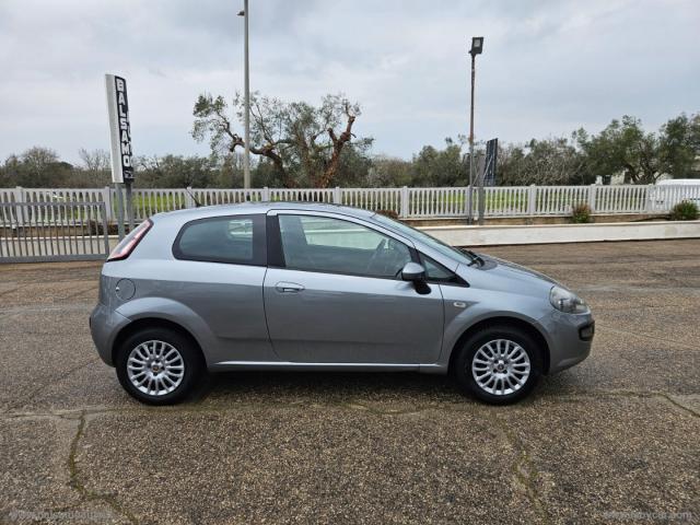 Auto - Fiat grande punto 1.2