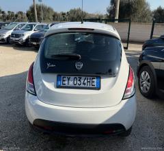 Auto - Lancia ypsilon 1.2 69 cv 5p. gpl ecochic gold