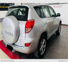 Auto - Toyota rav4 2.2 d-4d 136 cv luxury