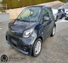 Smart fortwo eq pure