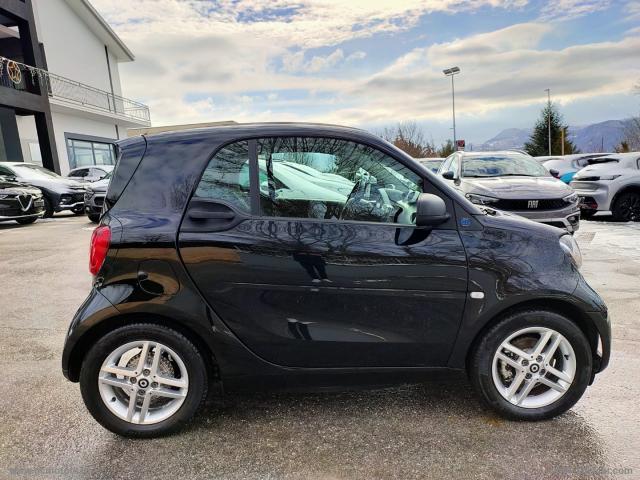 Auto - Smart fortwo eq pure