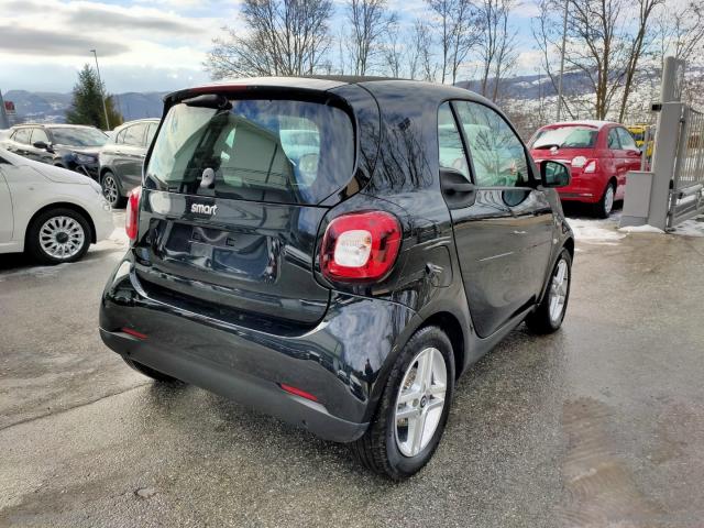 Auto - Smart fortwo eq pure