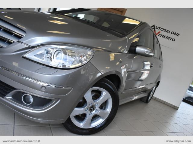 Auto - Mercedes-benz b 200 cdi sport