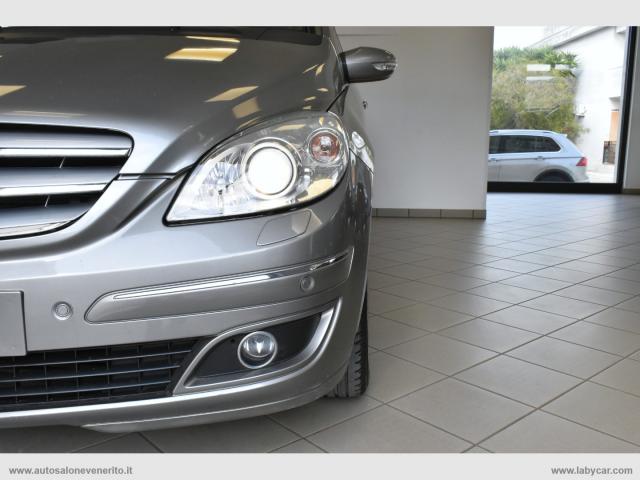 Auto - Mercedes-benz b 200 cdi sport