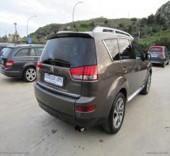 Auto - Citroen c-crosser 2.2 hdi 160