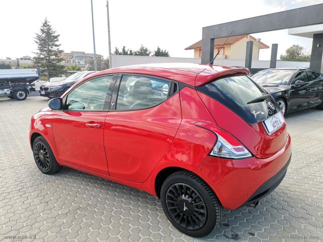 Auto - Lancia ypsilon 1.2 69 cv 5p. gpl ecochic elefantino