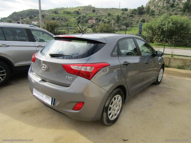 Auto - Hyundai i30 1.4 5p. classic