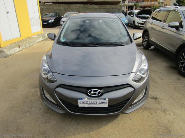 Auto - Hyundai i30 1.4 5p. classic