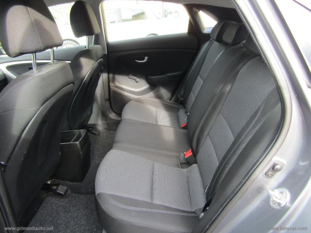 Auto - Hyundai i30 1.4 5p. classic