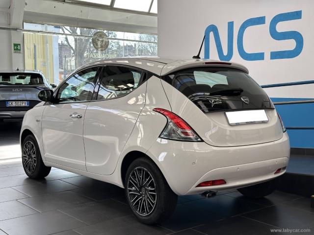 Auto - Lancia ypsilon 1.0 firefly 5p.s&s hyb. eco gold