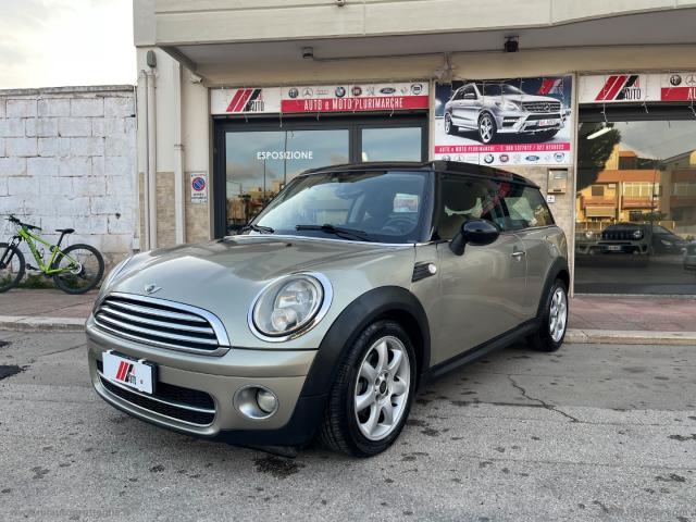 Auto - Mini mini cooper d clubman