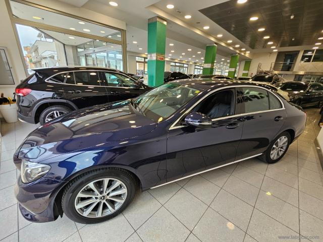 Auto - Mercedes-benz e 220 d 4matic auto business sport