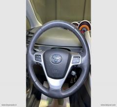 Auto - Toyota verso 1.6 active 7 posti