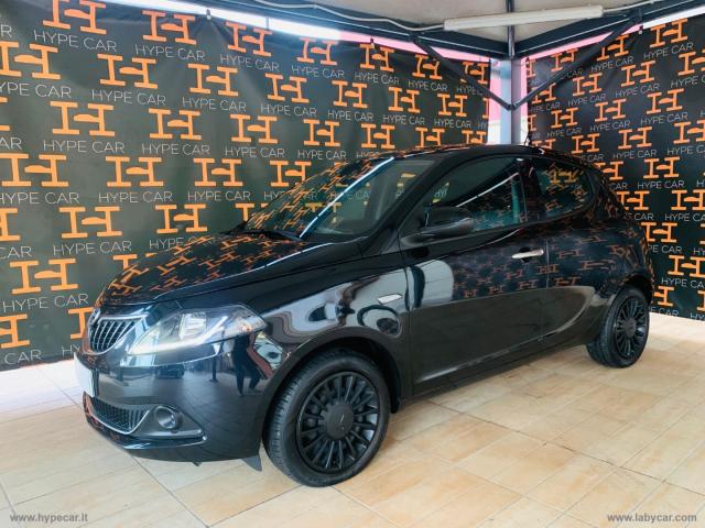 Auto - Lancia ypsilon 1.0 firefly 5p.s&s hybryd gold