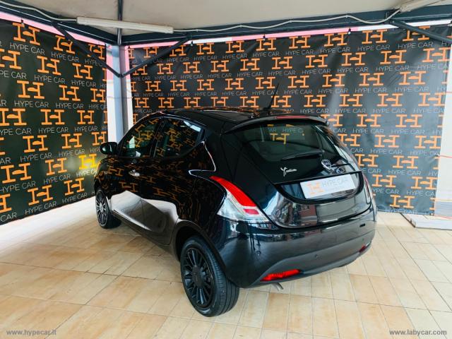 Auto - Lancia ypsilon 1.0 firefly 5p.s&s hybryd gold