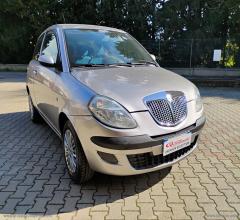 Auto - Lancia ypsilon 1.2 oro