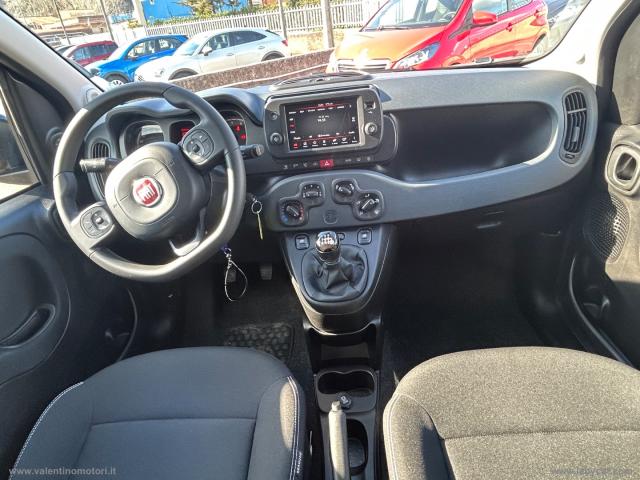 Auto - Fiat panda cross 1.0 firefly s&s hybrid