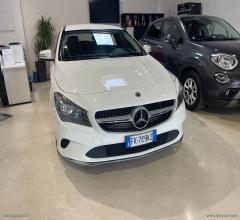 Auto - Mercedes-benz cla 200 sport