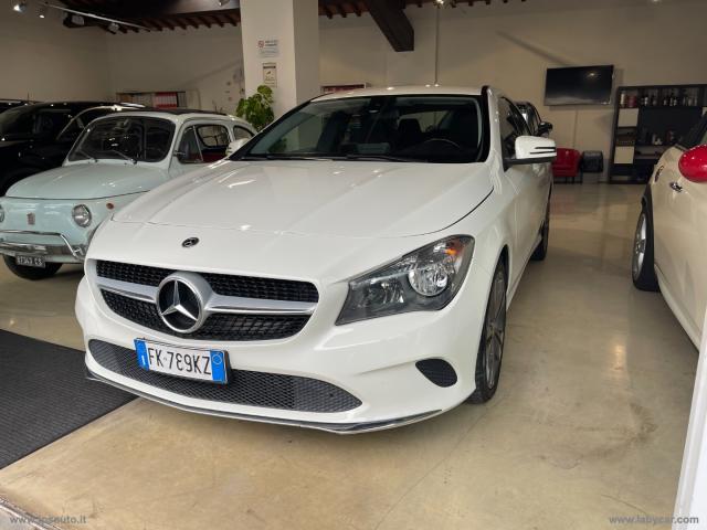 Auto - Mercedes-benz cla 200 sport