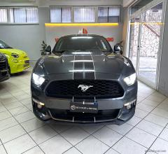 Auto - Ford mustang fastback 2.3 ecoboost