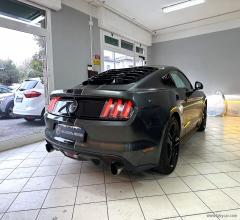 Auto - Ford mustang fastback 2.3 ecoboost