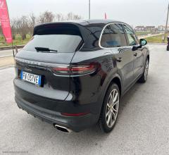 Auto - Porsche cayenne 3.0 v6