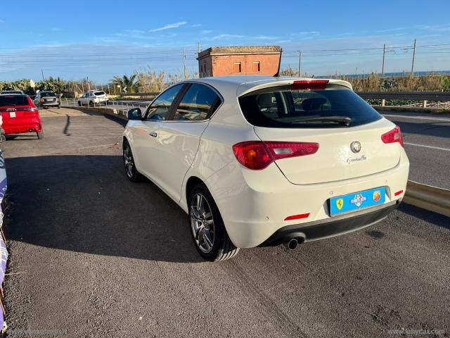 Auto - Alfa romeo giulietta 1.6 jtdm-2 120 cv exclusive