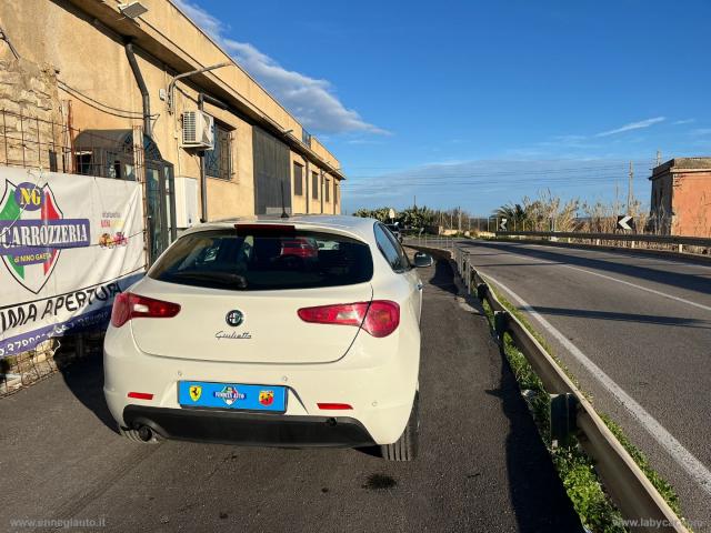 Auto - Alfa romeo giulietta 1.6 jtdm-2 120 cv exclusive