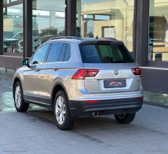 Auto - Volkswagen tiguan 2.0 tdi dsg 4motion business bmt