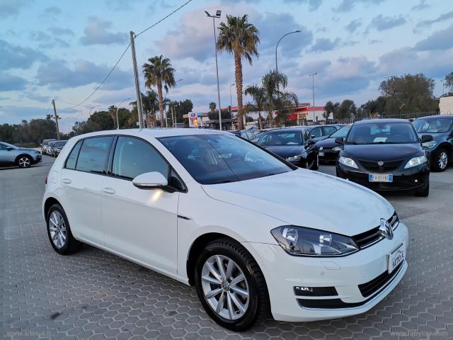 Auto - Volkswagen golf 1.6 tdi 110 dsg 5p. lounge