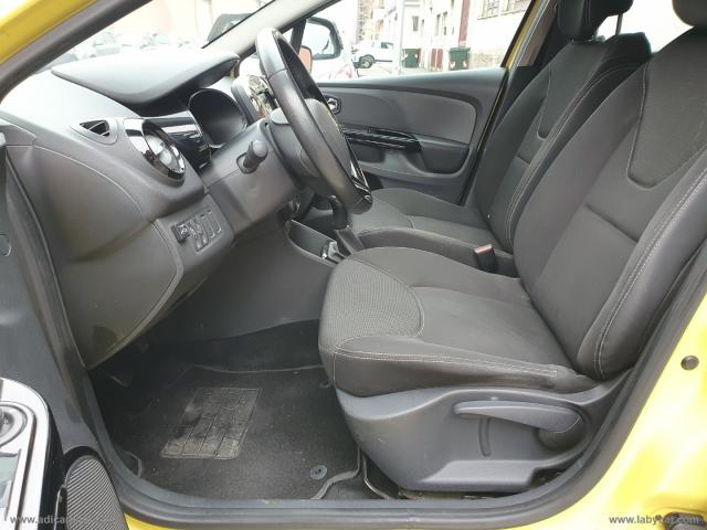 Auto - Renault clio 1.2 75 cv 5p.