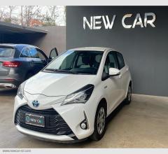 Auto - Toyota yaris 1.5 hybrid 5p. business