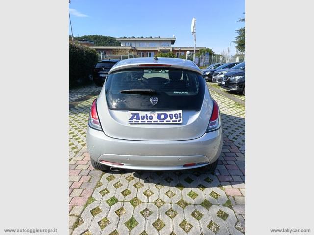 Auto - Lancia ypsilon 1.2 69 cv 5p. s&s gold