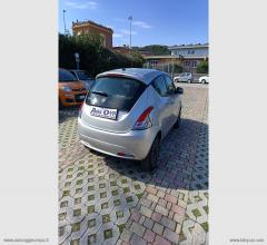 Auto - Lancia ypsilon 1.2 69 cv 5p. s&s gold