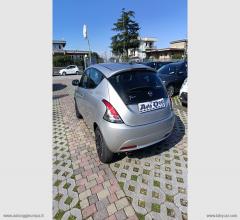 Auto - Lancia ypsilon 1.2 69 cv 5p. s&s gold