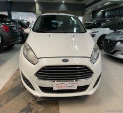 Auto - Ford fiesta 1.4 5p. bz.- gpl titanium