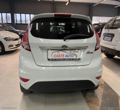 Auto - Ford fiesta 1.4 5p. bz.- gpl titanium