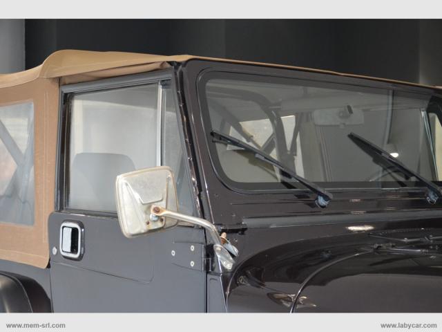 Auto - Jeep wrangler 4.0 hard top laredo