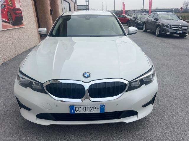 Auto - Bmw 318d business advantage aut.