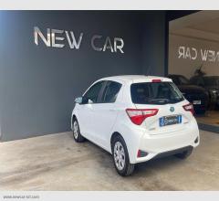 Auto - Toyota yaris 1.5 hybrid 5p. business